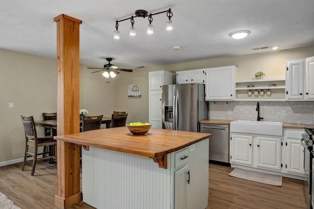 6147 W State Highway Bb, Willard, MO 65781