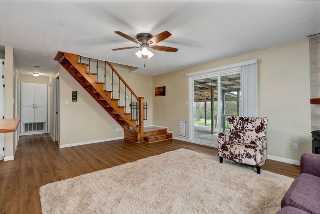 6147 W State Highway Bb, Willard, MO 65781