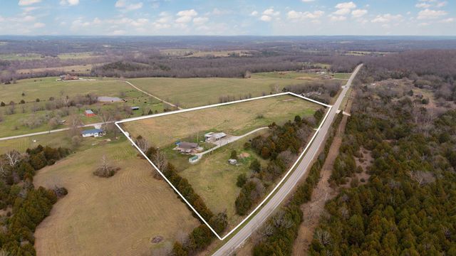 6147 W State Highway Bb, Willard, MO 65781