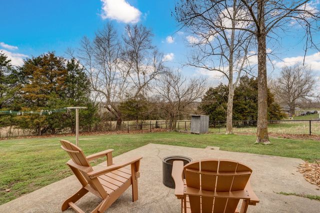 6147 W State Highway Bb, Willard, MO 65781