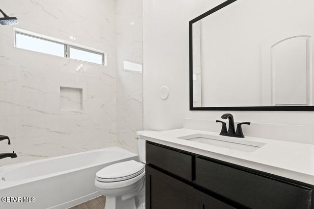 641 Paseo Campanero Street, Horizon City, TX 79928