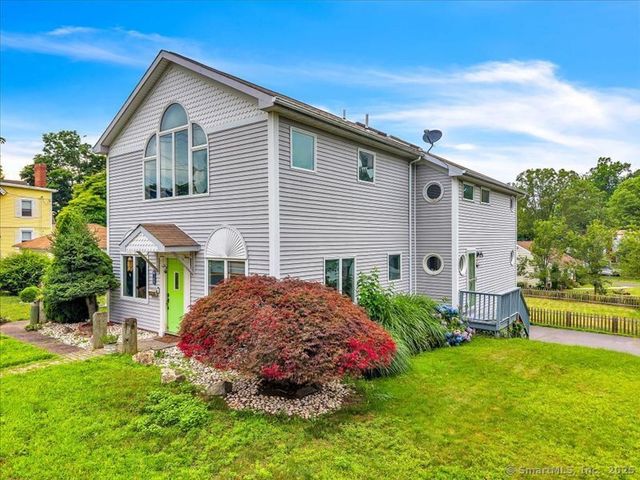 168 Shore Drive, Branford, CT 06405