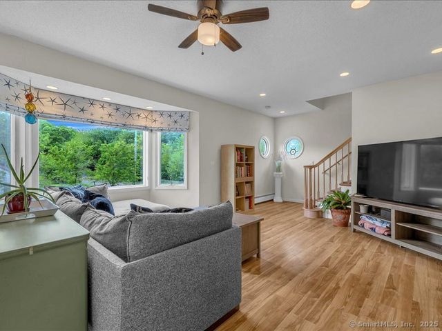 168 Shore Drive, Branford, CT 06405