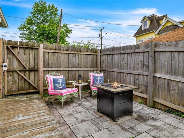 168 Shore Drive, Branford, CT 06405