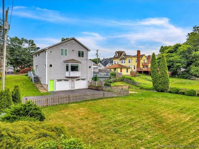 168 Shore Drive, Branford, CT 06405