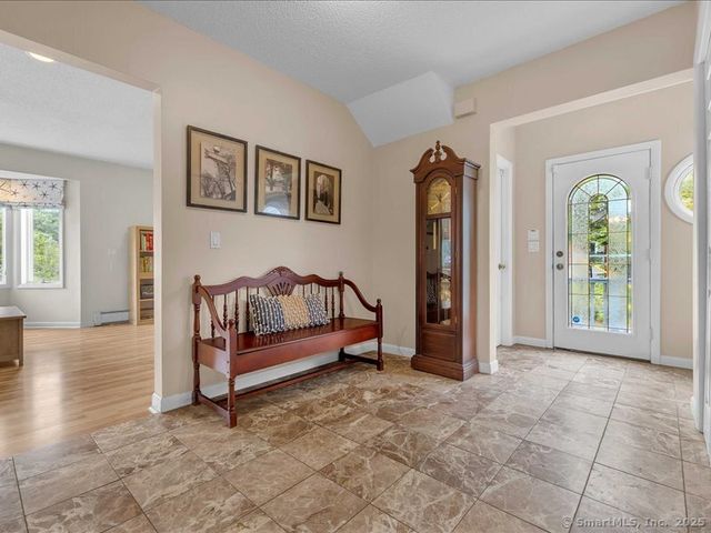 168 Shore Drive, Branford, CT 06405