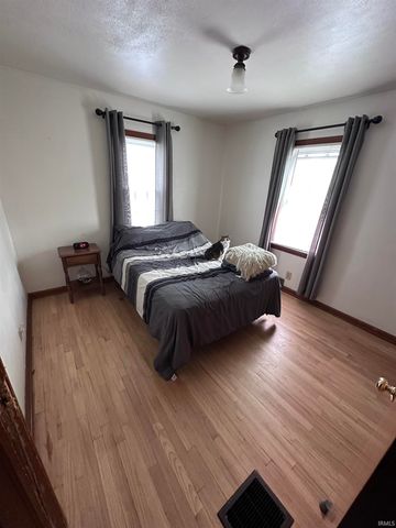 713 W Queen Street, Muncie, IN 47303