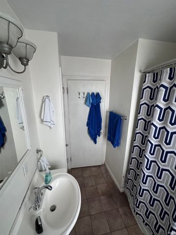 713 W Queen Street, Muncie, IN 47303