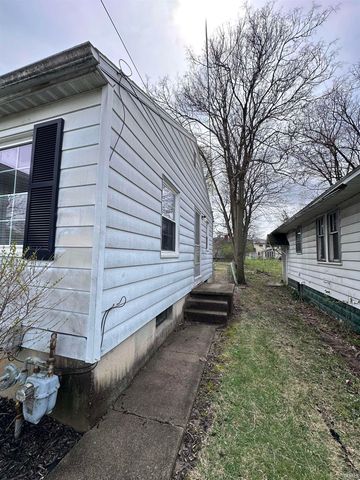 713 W Queen Street, Muncie, IN 47303