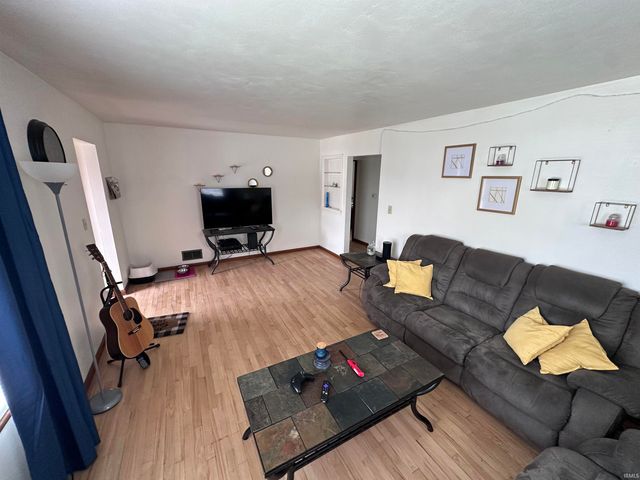 713 W Queen Street, Muncie, IN 47303