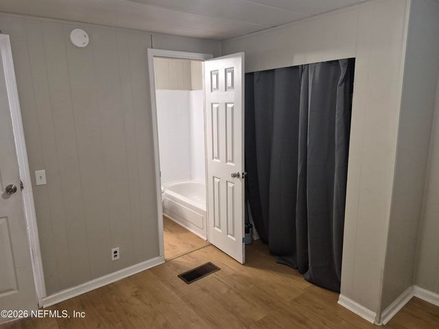 2861 ROBERT Street, Jacksonville, FL 32207