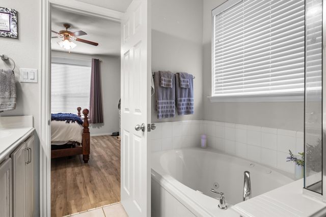 499 Grayson Lane, Lake Dallas, TX 75065