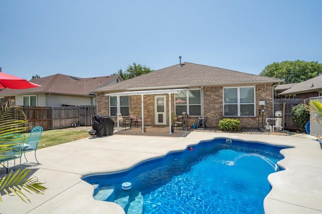 499 Grayson Lane, Lake Dallas, TX 75065