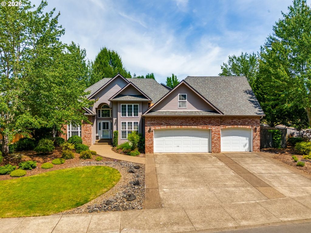 Image 1 of property listing at 2255 Nw HORIZON Dr, Mc Minnville, OR 97128