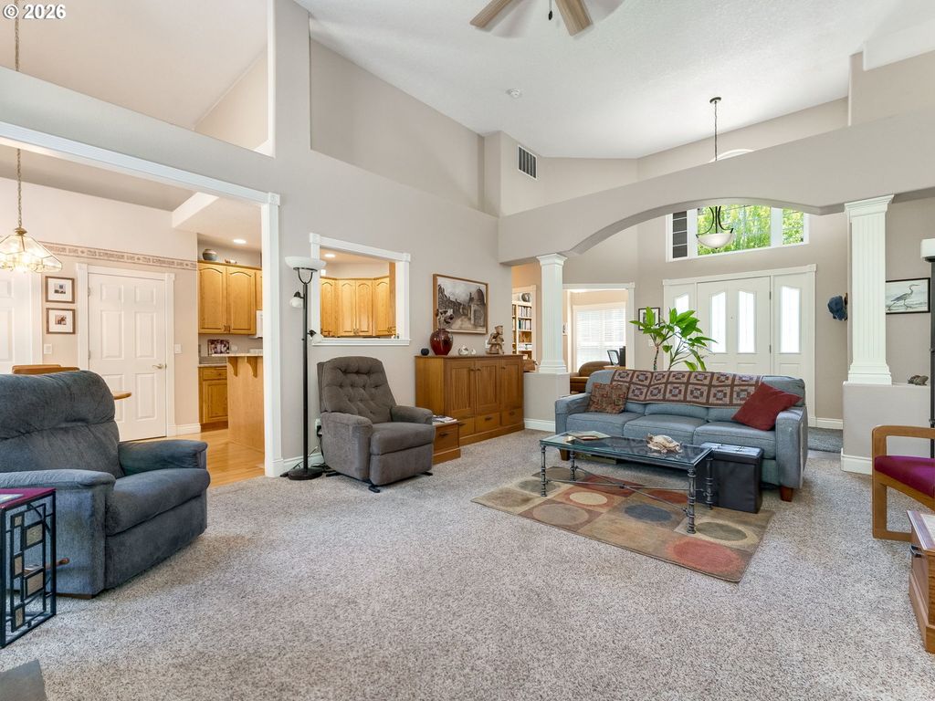 Image 9 of property listing at 2255 Nw HORIZON Dr, Mc Minnville, OR 97128