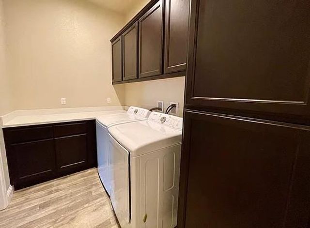 1261 Nascimento Ct, Manteca, CA 95337