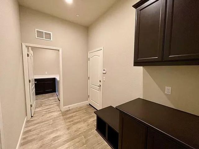 1261 Nascimento Ct, Manteca, CA 95337