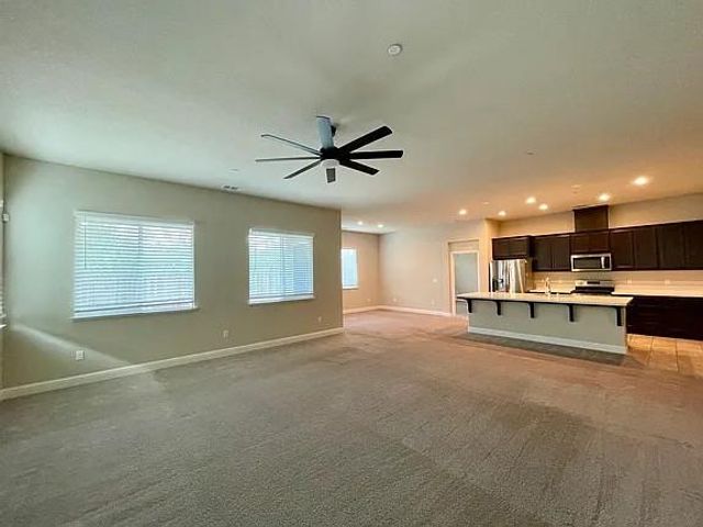 1261 Nascimento Ct, Manteca, CA 95337