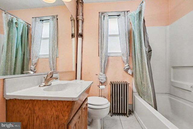239 HALL ST, Phoenixville, PA 19460