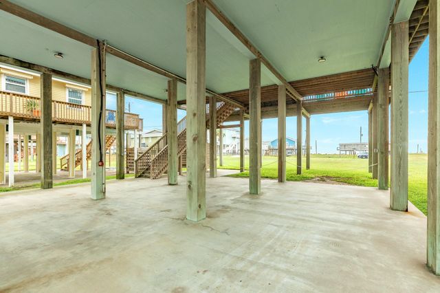 12888 Buccaneer Road, Freeport, TX 77541