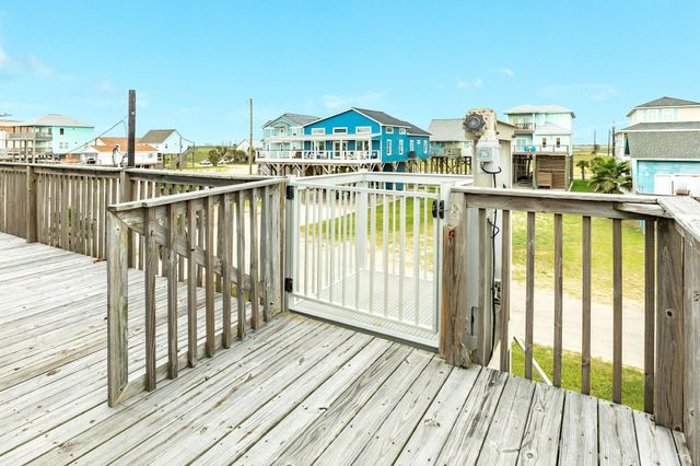 12888 Buccaneer Road, Freeport, TX 77541