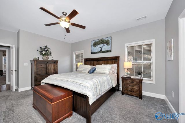 7214 Avonwood Lane Se SE, Owens Cross Roads, AL 35763