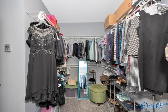 7214 Avonwood Lane Se SE, Owens Cross Roads, AL 35763