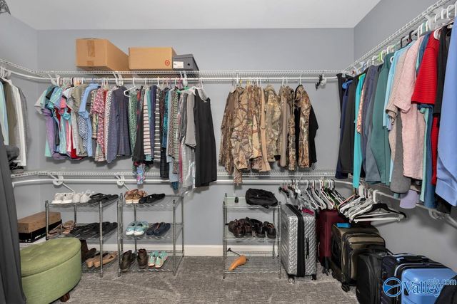 7214 Avonwood Lane Se SE, Owens Cross Roads, AL 35763