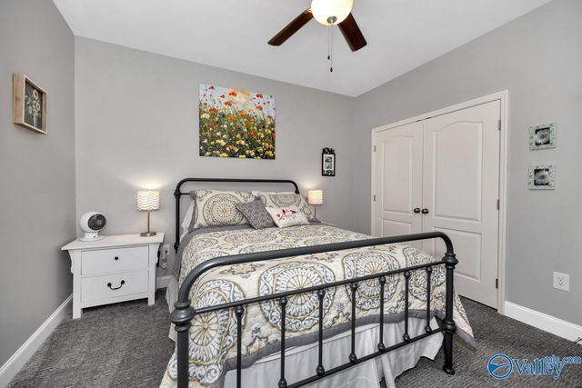 7214 Avonwood Lane Se SE, Owens Cross Roads, AL 35763