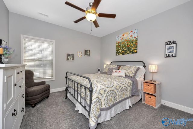 7214 Avonwood Lane Se SE, Owens Cross Roads, AL 35763