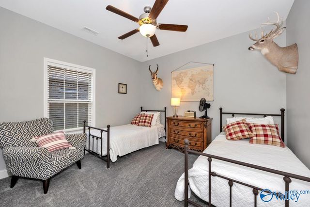 7214 Avonwood Lane Se SE, Owens Cross Roads, AL 35763