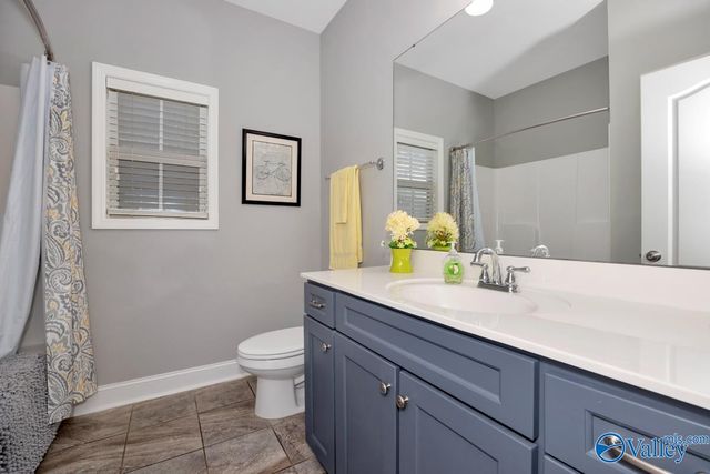 7214 Avonwood Lane Se SE, Owens Cross Roads, AL 35763