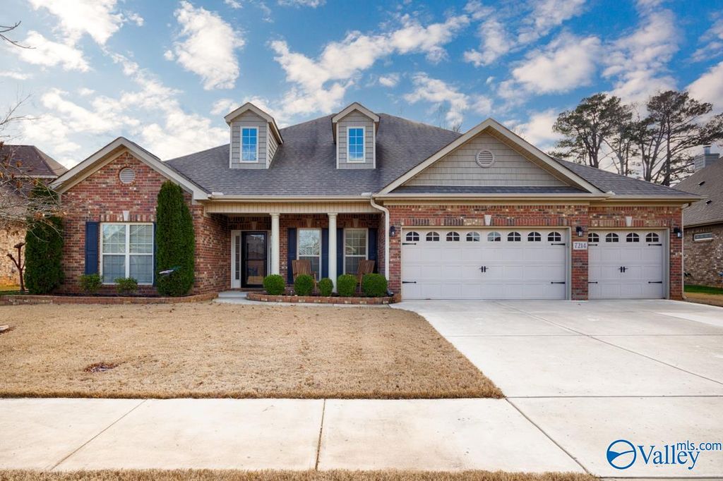 7214 Avonwood Lane Se SE, Owens Cross Roads, AL 35763