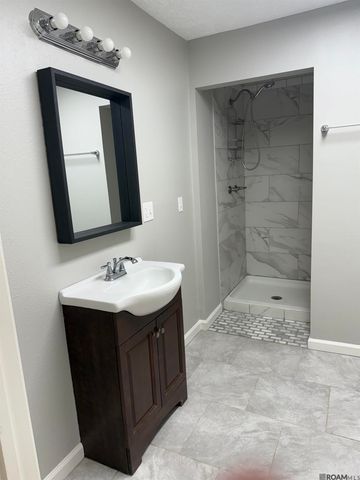 212 Walnut St, Denham Springs, LA 70726