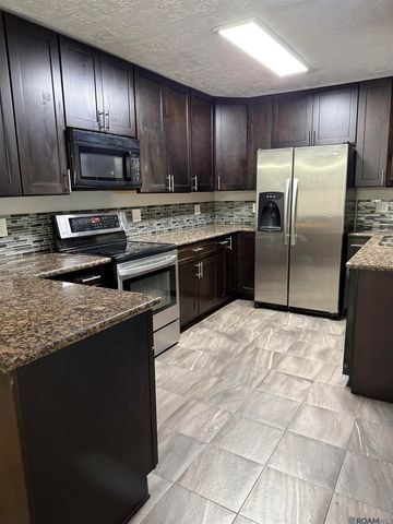 212 Walnut St, Denham Springs, LA 70726