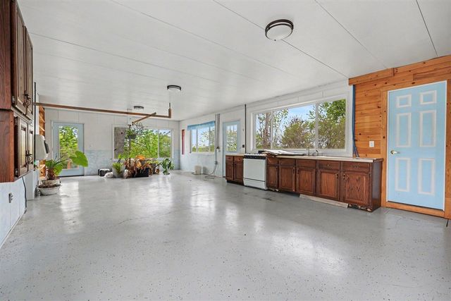 10919 N Maple Island Road, Fremont, MI 49412