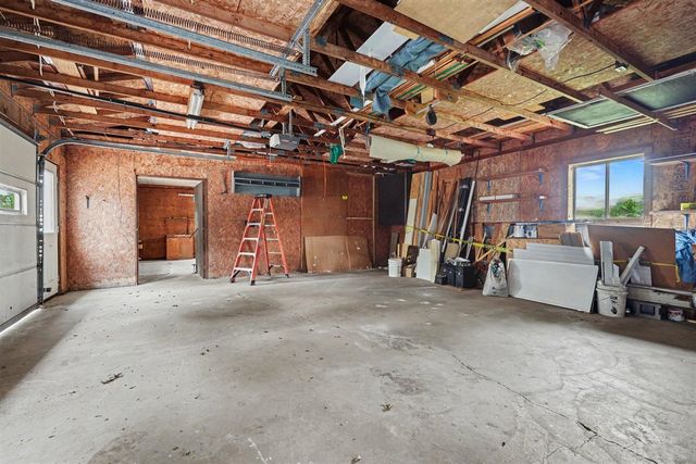 10919 N Maple Island Road, Fremont, MI 49412