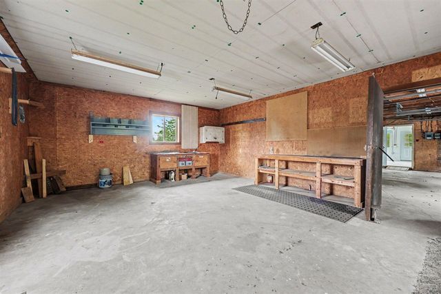 10919 N Maple Island Road, Fremont, MI 49412