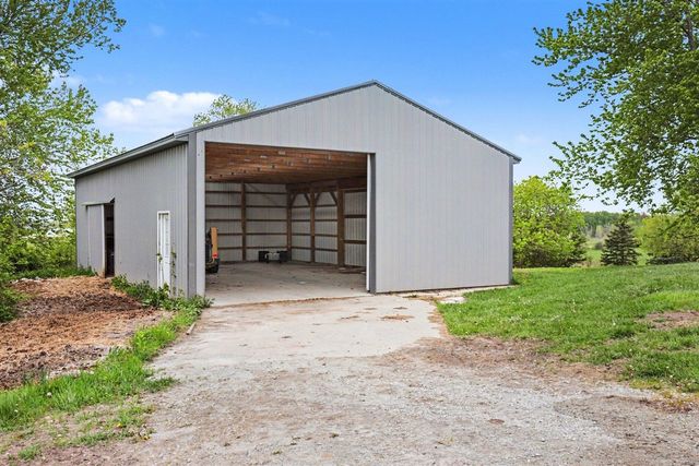10919 N Maple Island Road, Fremont, MI 49412
