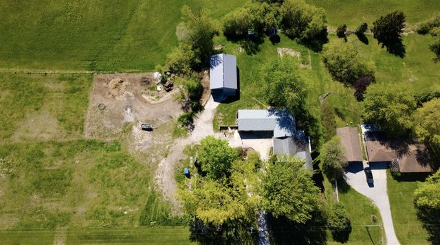 10919 N Maple Island Road, Fremont, MI 49412