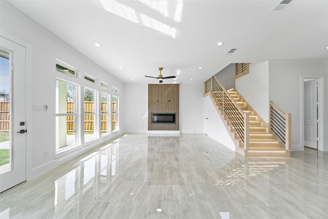 703 Buckalew Street, Dallas, TX 75208