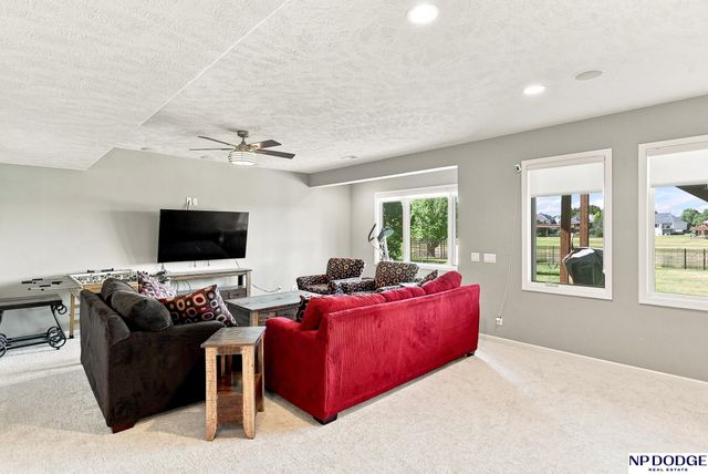 15339 Gilder Avenue, Bennington, NE 68007