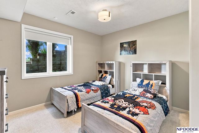 15339 Gilder Avenue, Bennington, NE 68007