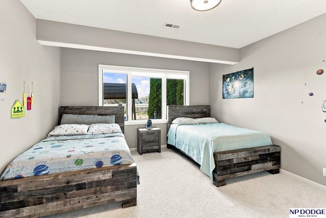15339 Gilder Avenue, Bennington, NE 68007