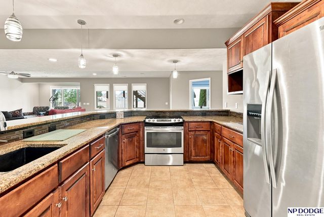 15339 Gilder Avenue, Bennington, NE 68007