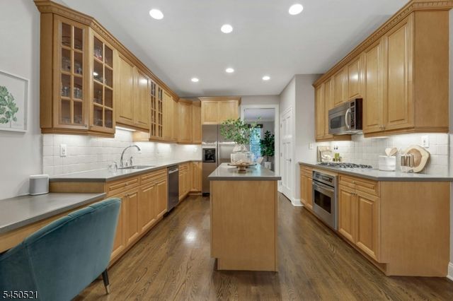 709 Fieldstone Ter, Wyckoff Twp., NJ 07481