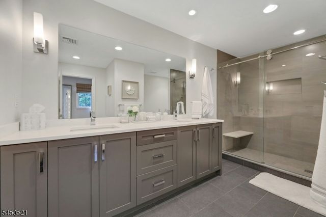 709 Fieldstone Ter, Wyckoff Twp., NJ 07481