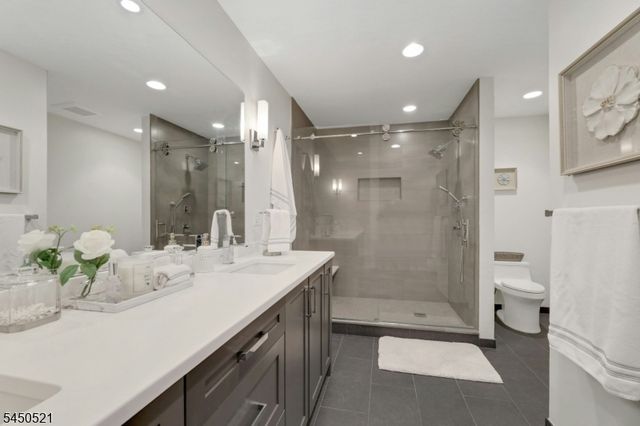 709 Fieldstone Ter, Wyckoff Twp., NJ 07481