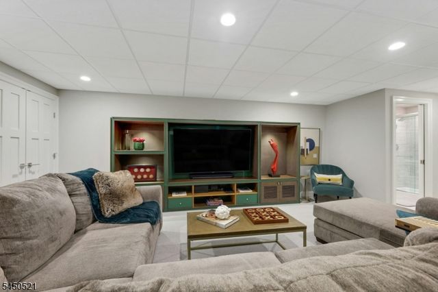 709 Fieldstone Ter, Wyckoff Twp., NJ 07481