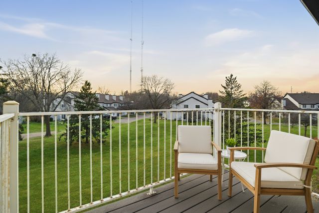 766 County Road F W I, Shoreview, MN 55126